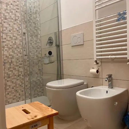 Le Tre Sorelle Affitta Alojamento de Acomodação e Pequeno-almoço 3*